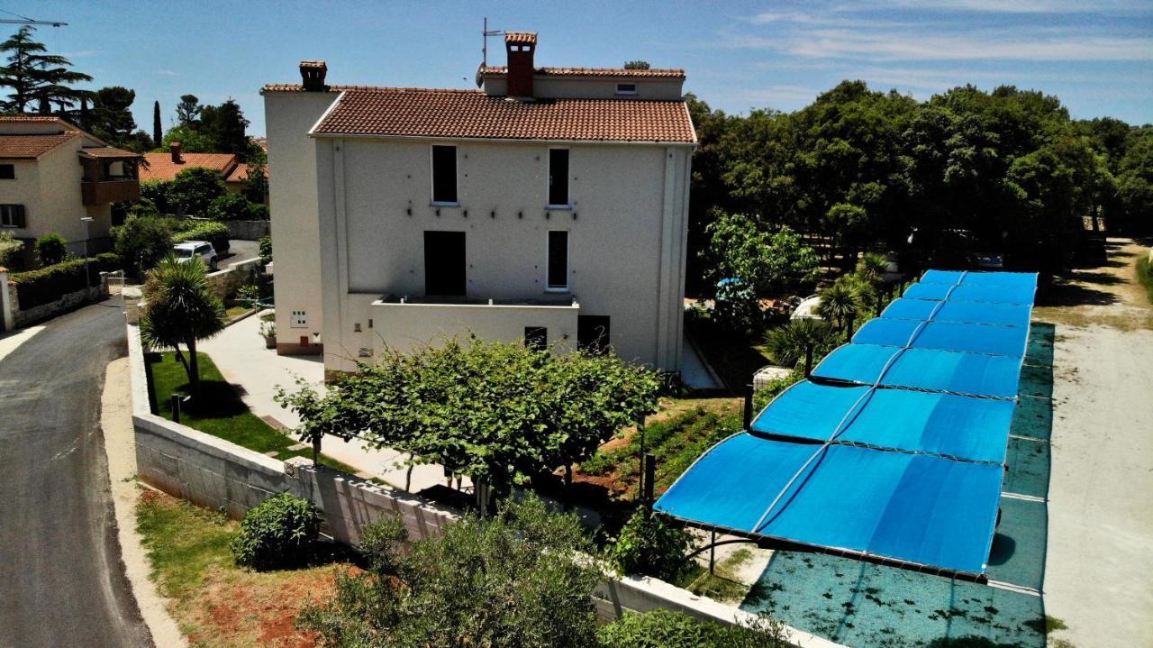 Predivan Novouredeni Apartman U Blizini Mora Banjole Kültér fotó